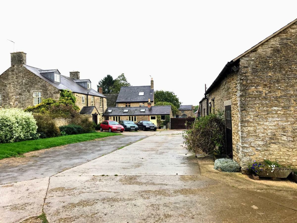 Ferienwohnung Troy'S Barn Brackley  Exterior foto